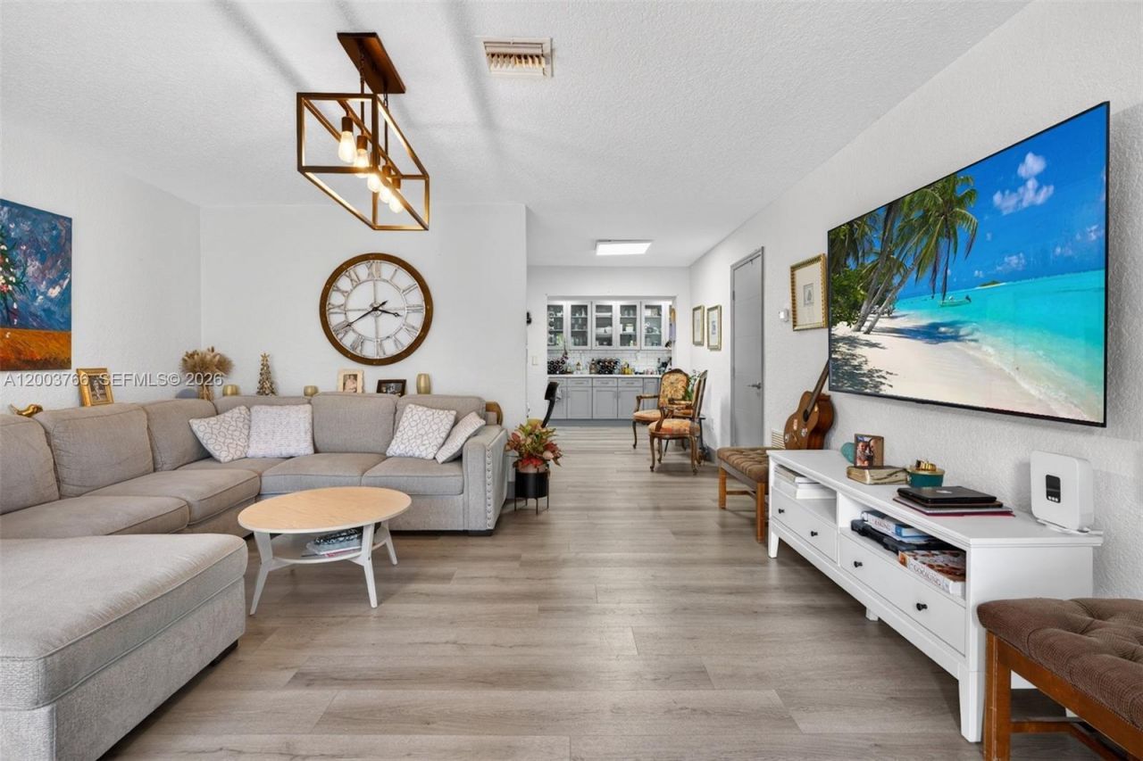 6551 Sherman St , Hollywood, FL 33024 Photo