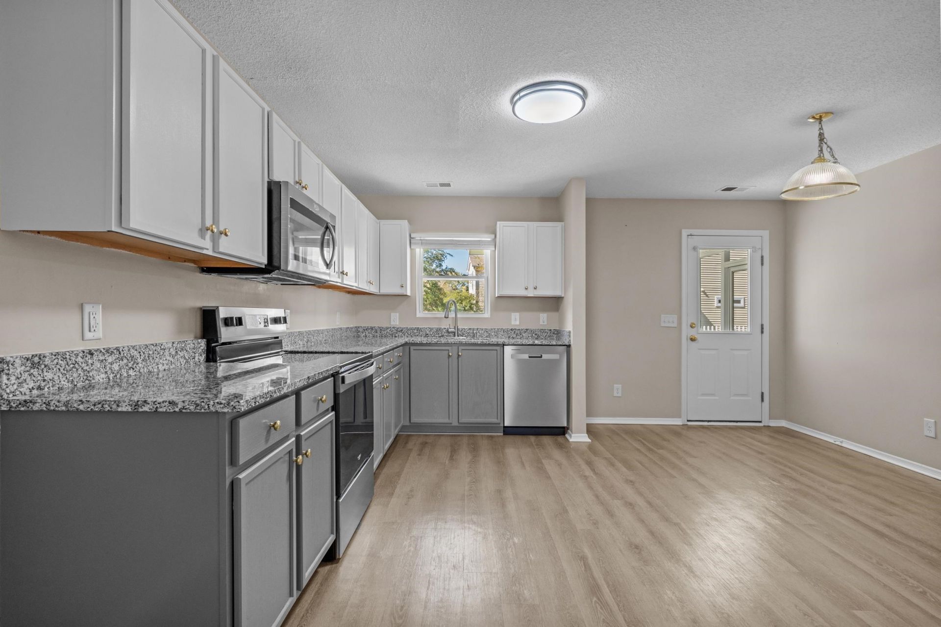 301 Black Willow Ct.  Photo 14