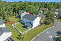 301 Black Willow Ct.  photo 4