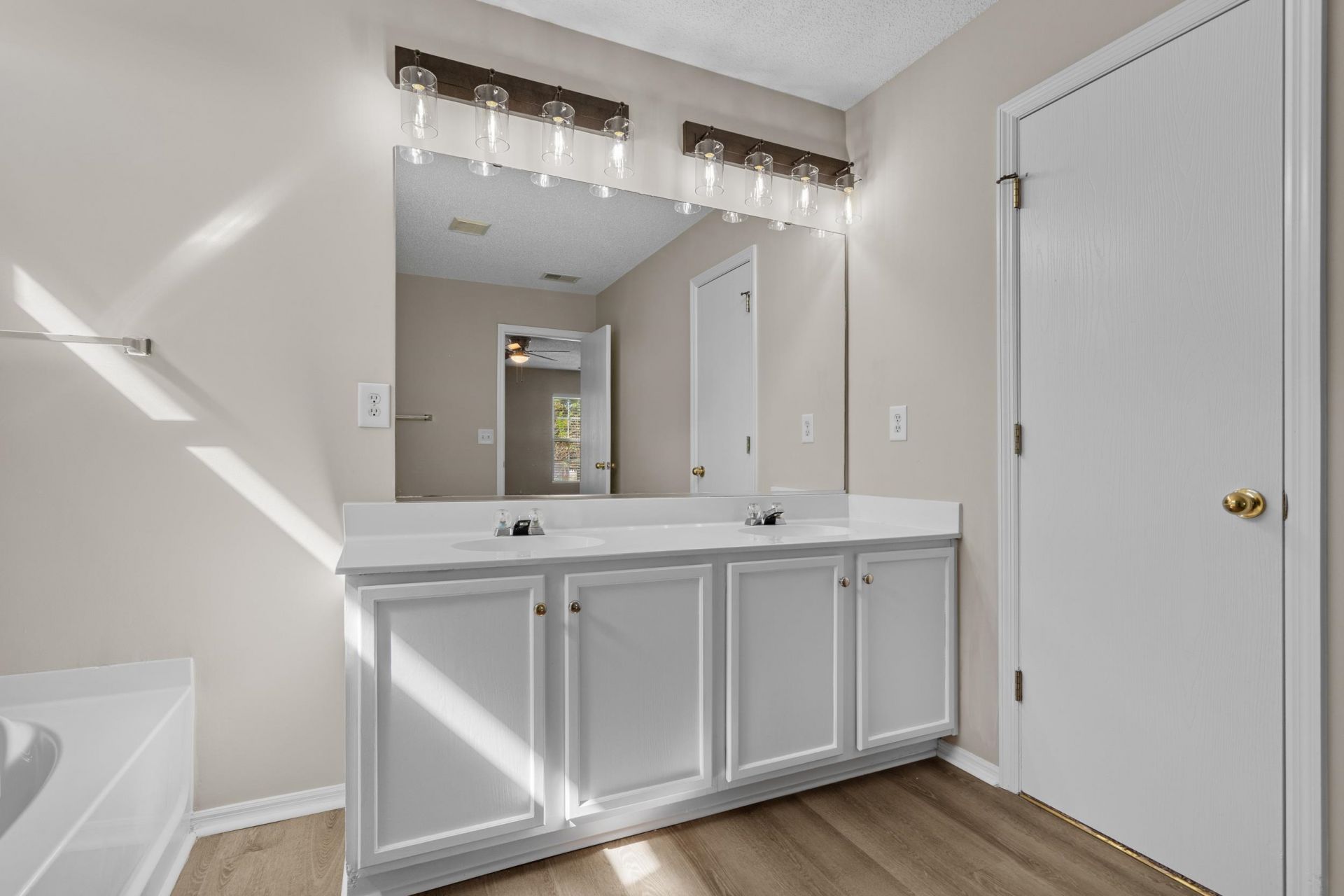 301 Black Willow Ct.  Photo 32