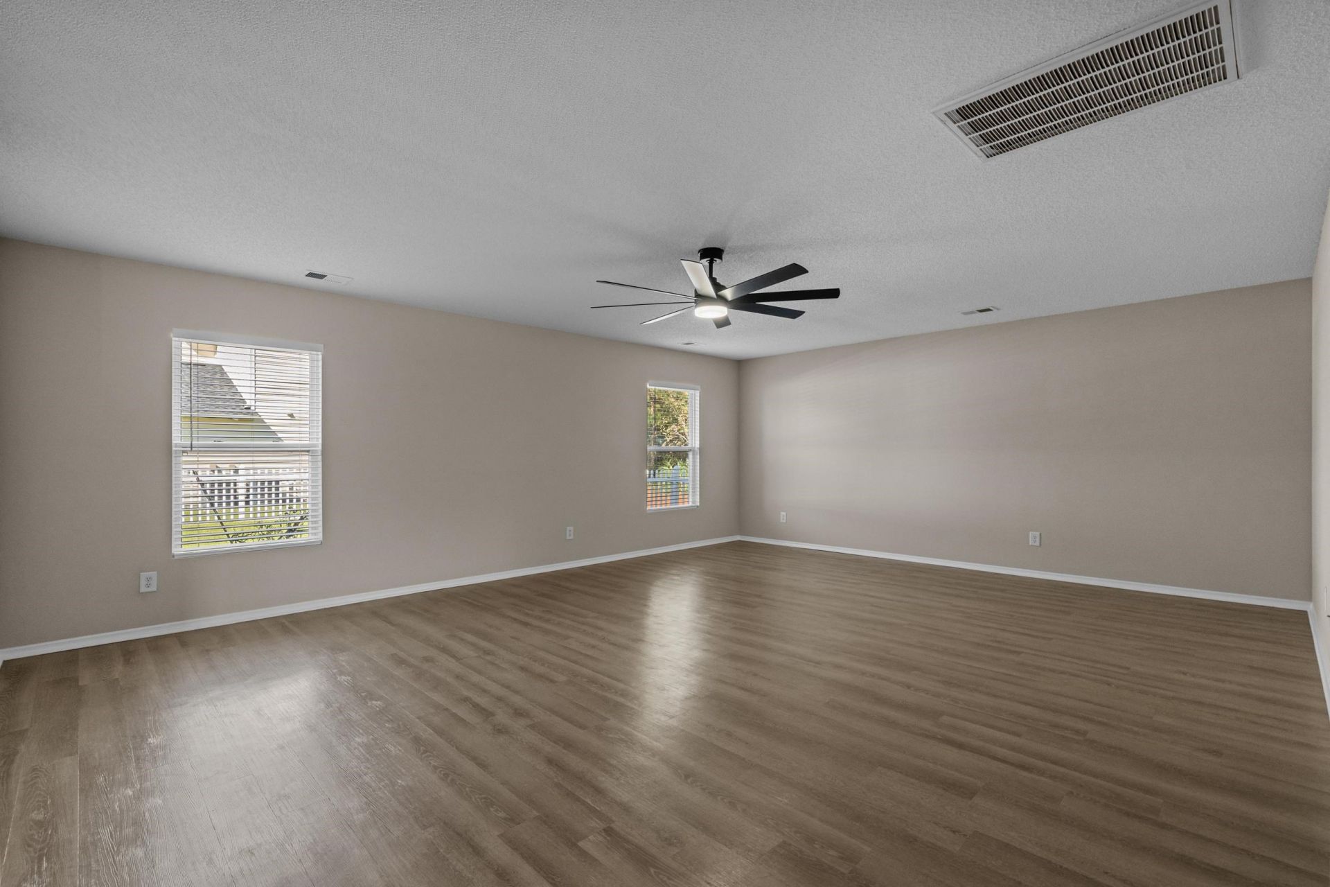 301 Black Willow Ct.  Photo 9