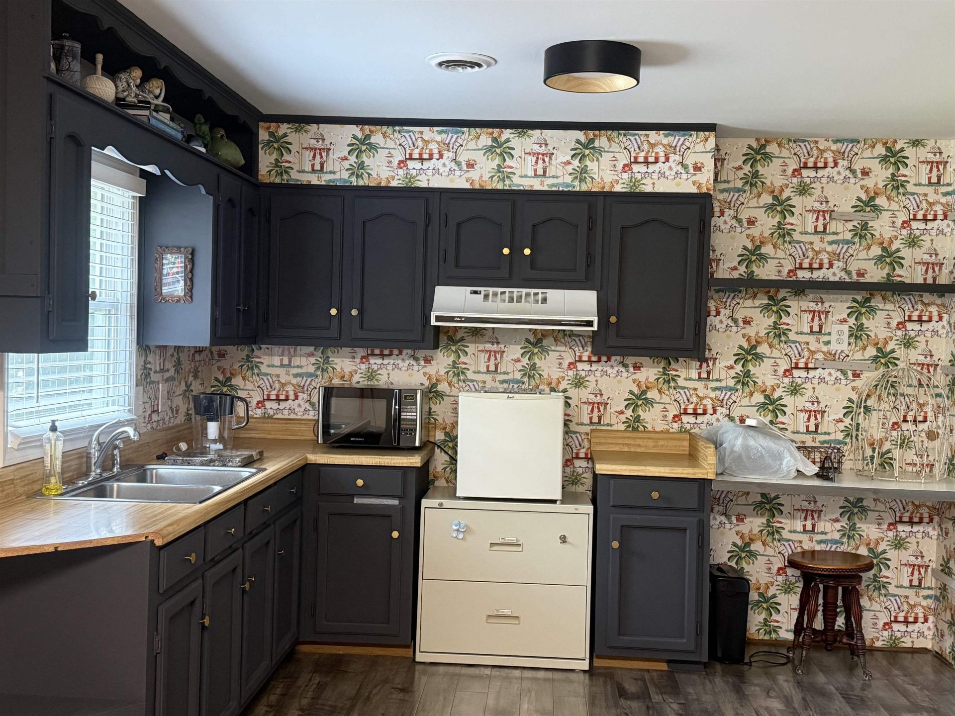889 Inlet Square Dr. Photo 5