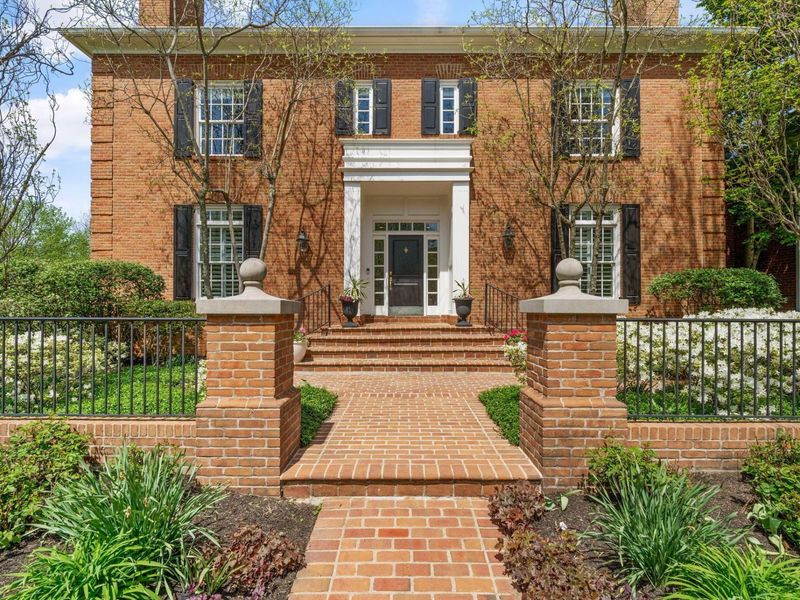 7762 Fenway Road , New Albany, OH 43054 Photo 2