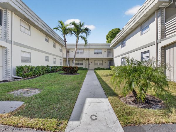 118 Monaco Boulevard, Delray Beach, FL 33446