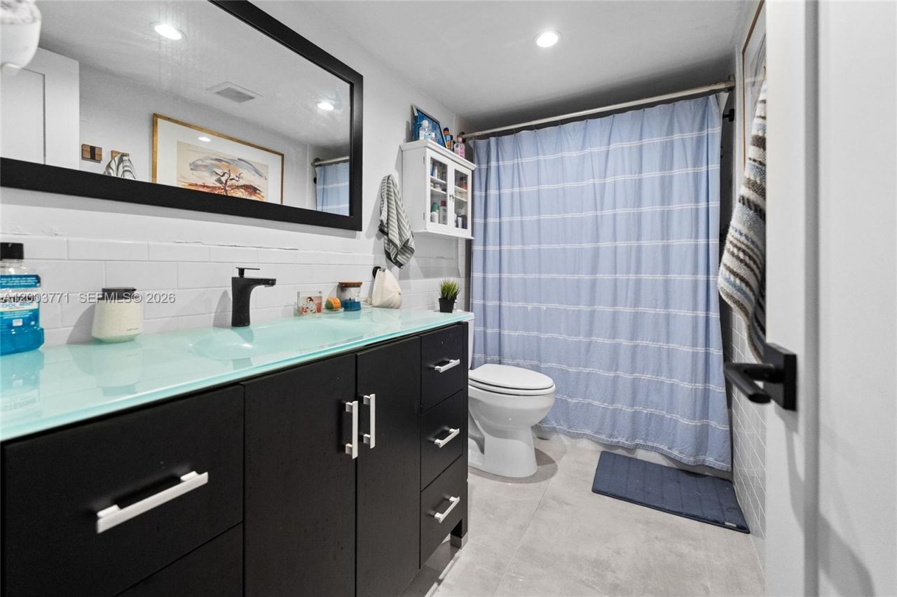 100 Edgewater Dr , Unit 129, Coral Gables, FL 33133 Photo