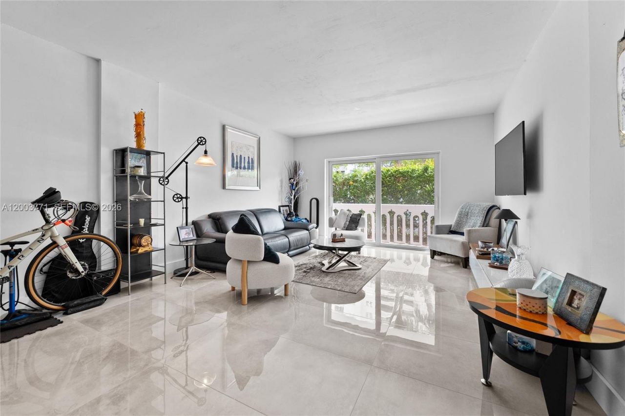 100 Edgewater Dr , Unit 129, Coral Gables, FL 33133 Photo