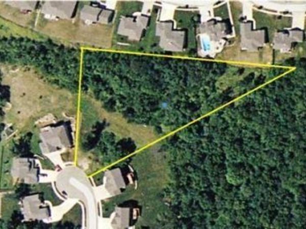 7709 BROOK Lane, Kansas City, MO 64139