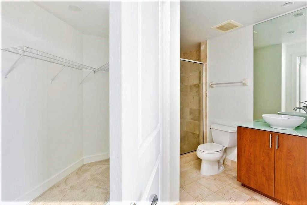 315 NE 3rd Avenue, Unit 2102, Fort Lauderdale, FL 33301 Photo