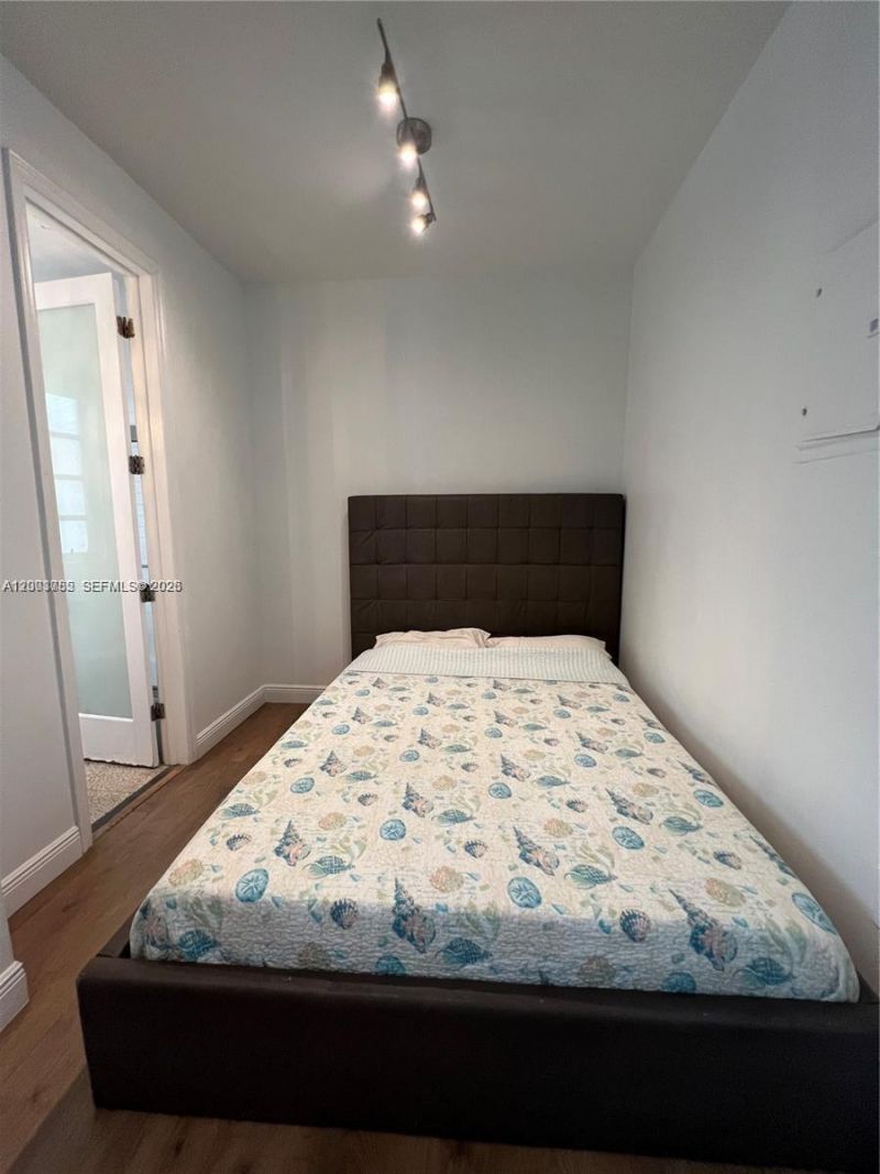 439 15th St , Unit 12, Miami Beach, FL 33139 Photo