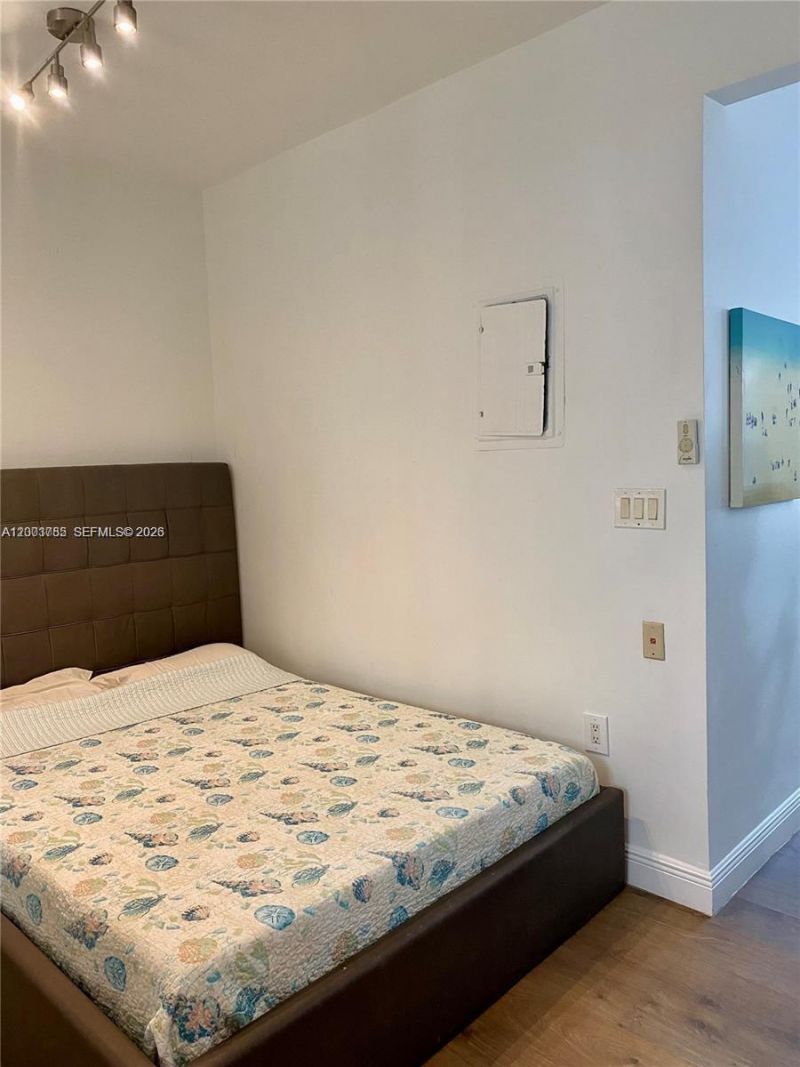 439 15th St , Unit 12, Miami Beach, FL 33139 Photo