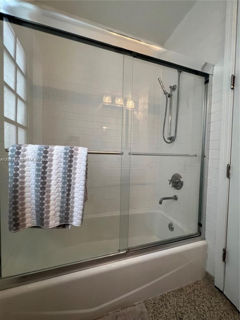 439 15th St , Unit 12, Miami Beach, FL 33139 Photo