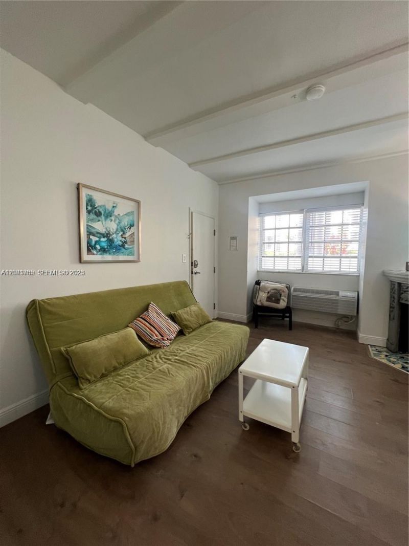 439 15th St , Unit 12, Miami Beach, FL 33139 Photo