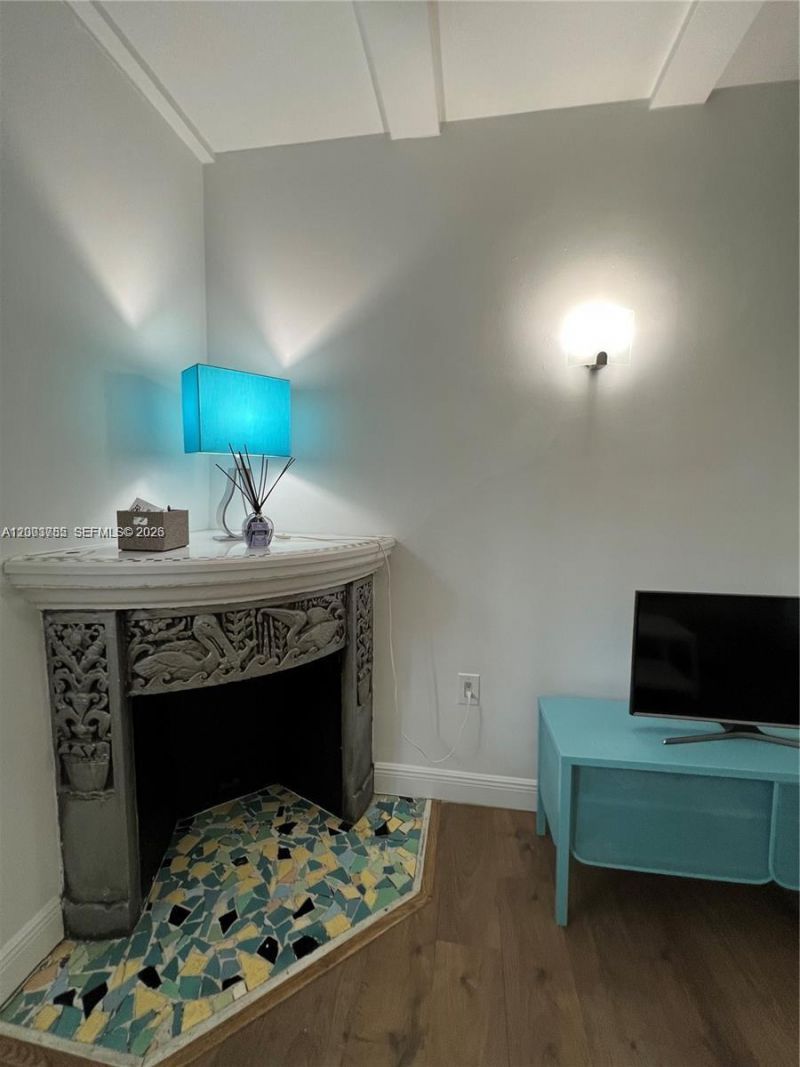 439 15th St , Unit 12, Miami Beach, FL 33139 Photo