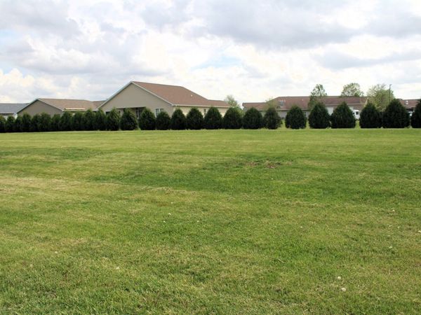 1305 W Leander Street , Clinton, IL 61727