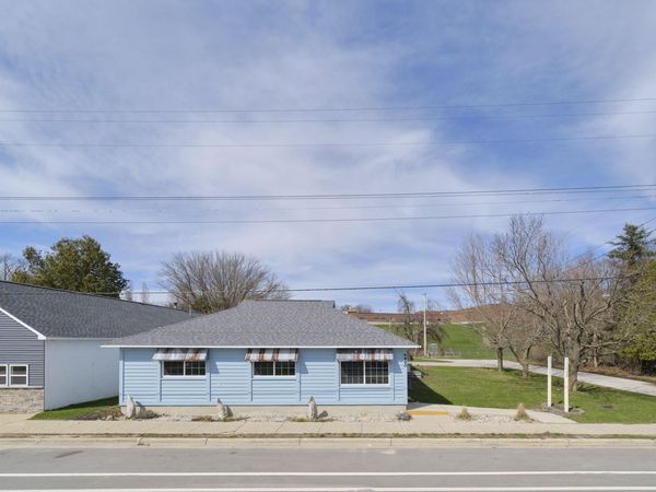 4990 Main Street, Onekama, MI 49675