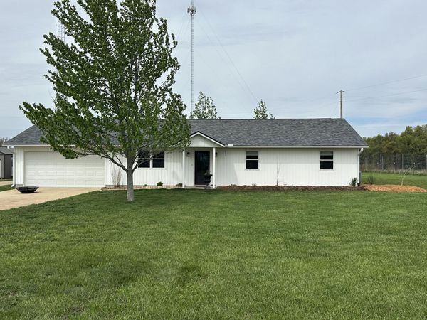 1467 Morris Road, Mountain Grove, MO 65711