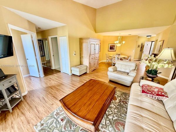 5155 Europa Dr, Unit U, Boynton Beach, FL 33437