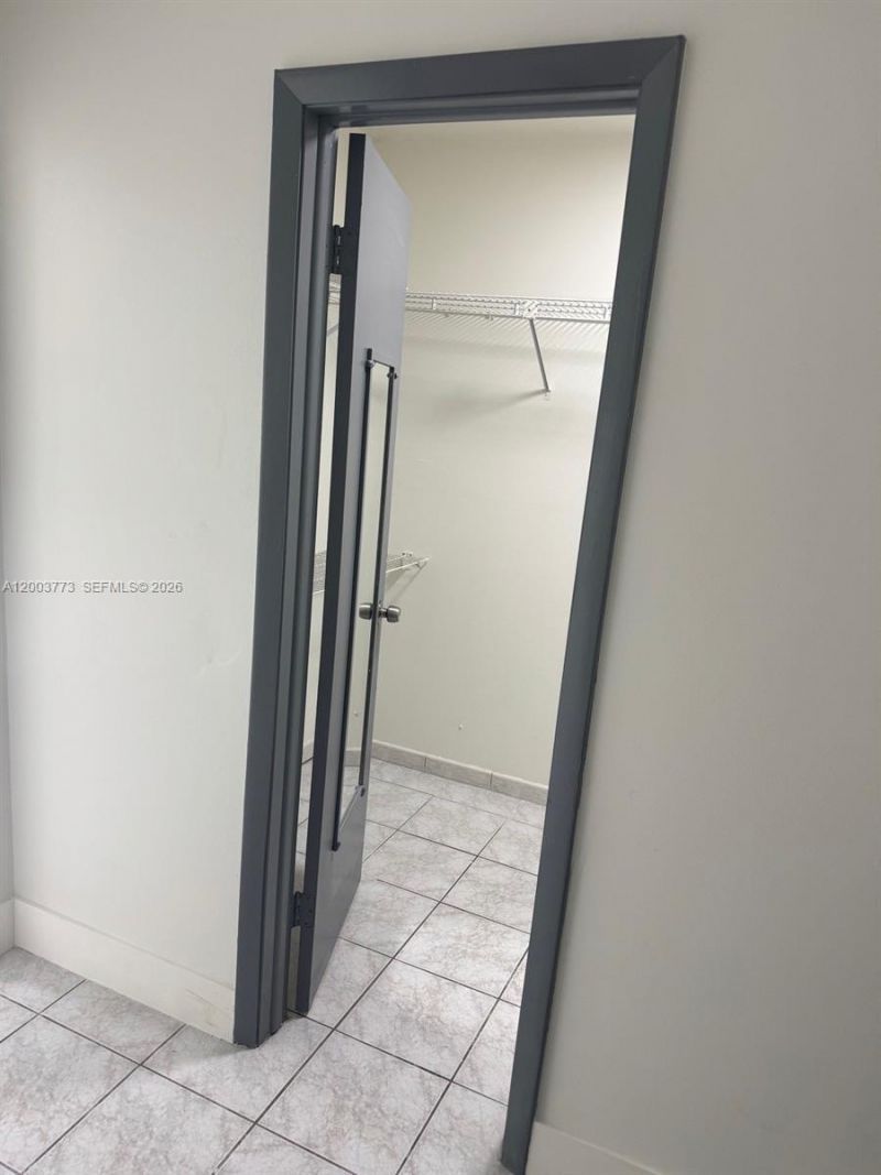 5260 SW 2nd St, Miami, FL 33134 Photo