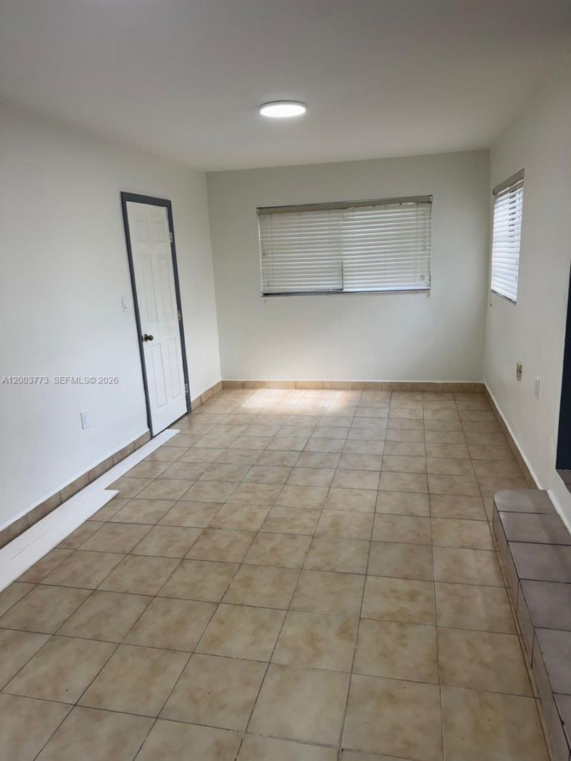 5260 SW 2nd St, Miami, FL 33134 Photo