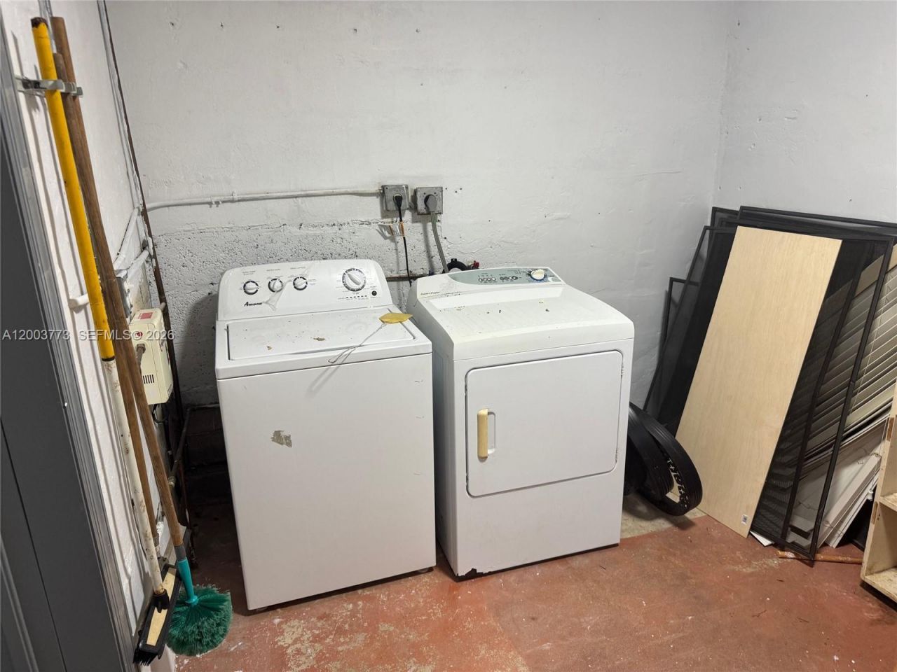 5260 SW 2nd St, Miami, FL 33134 Photo