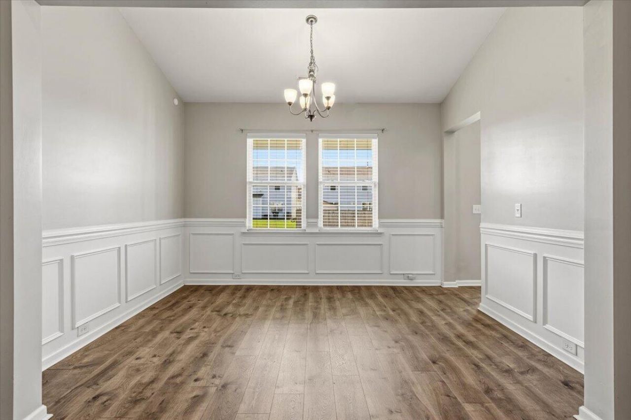 700 Redbud Lane Photo 15