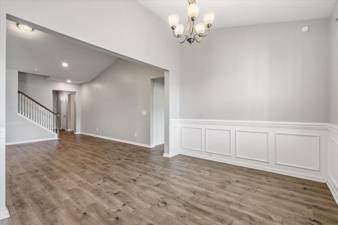 700 Redbud Lane Photo 17