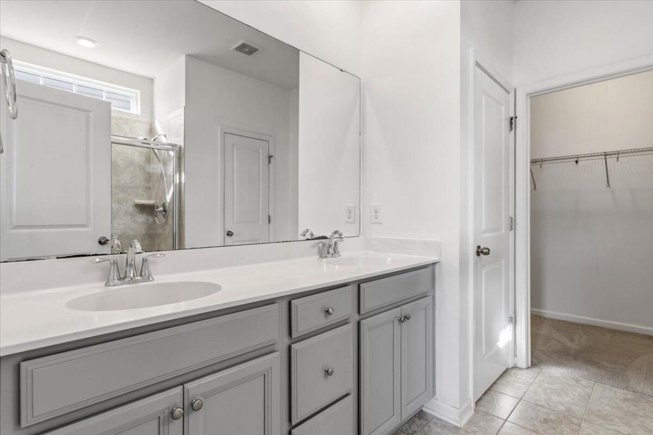 700 Redbud Lane Photo 31