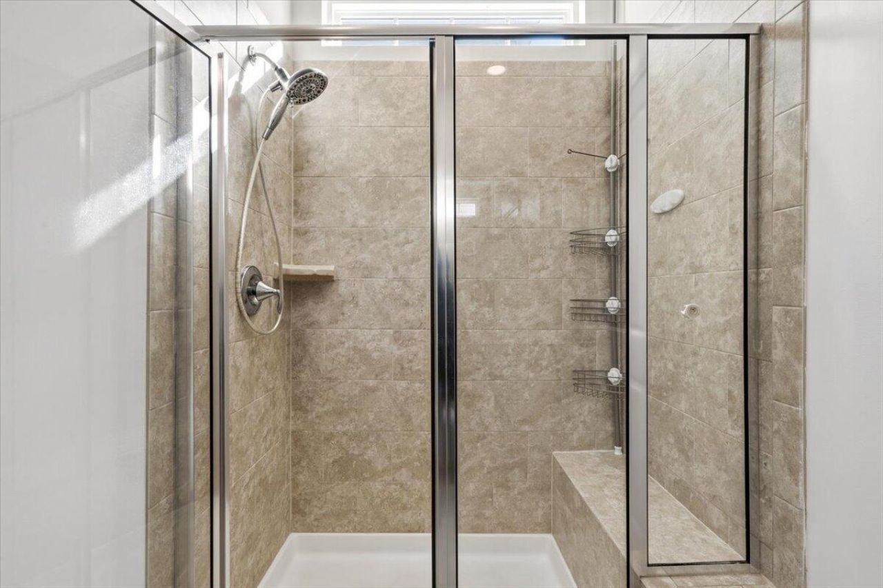 700 Redbud Lane Photo 33