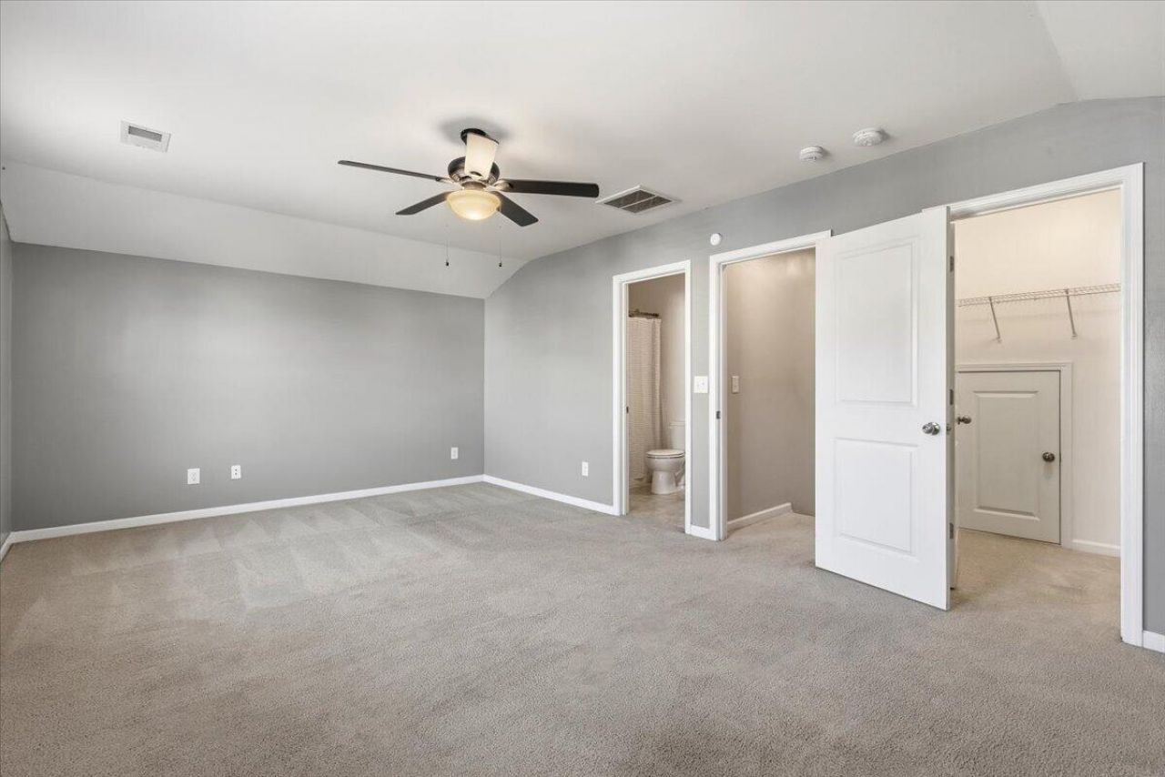 700 Redbud Lane Photo 45