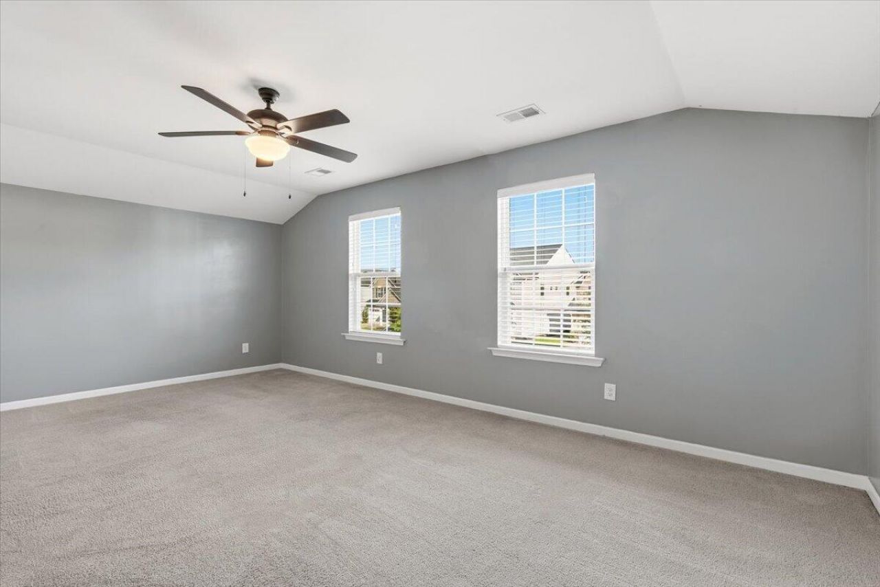 700 Redbud Lane Photo 47