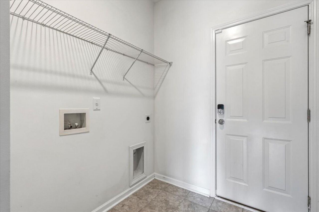 700 Redbud Lane Photo 49