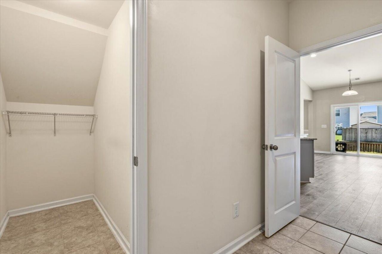 700 Redbud Lane Photo 50