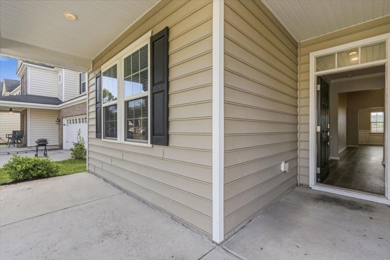 700 Redbud Lane Photo 8