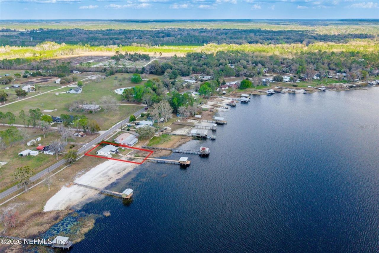 7932 SW County Road 18 , Hampton, FL 32044 Photo