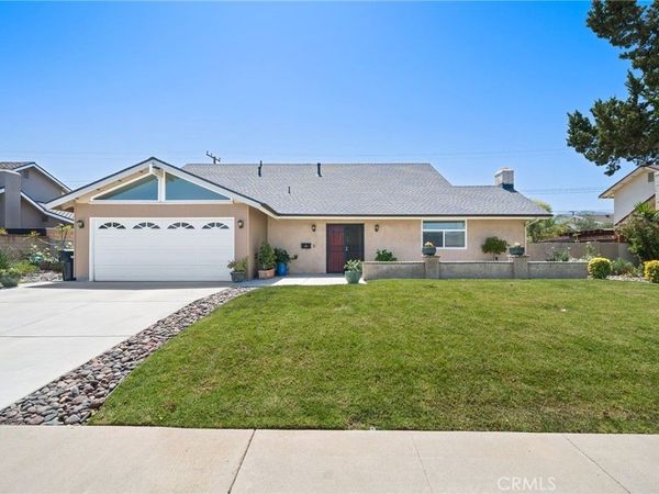 460 W Mission Road , Corona, CA 92882