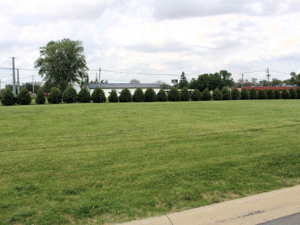 30 Liberty Lane, Clinton, IL 61727
