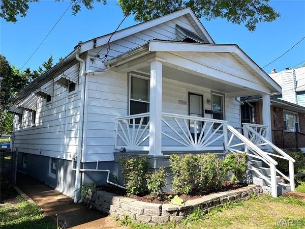 3968 Schiller Place, St Louis, MO 63116