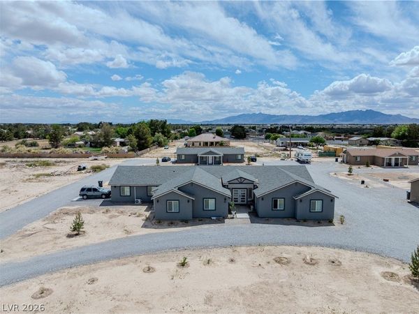 921 W Leffner Drive, Pahrump, NV 89060