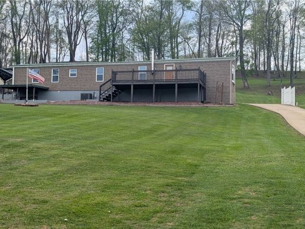 203 Colvin Rd , Greensboro, PA 15338