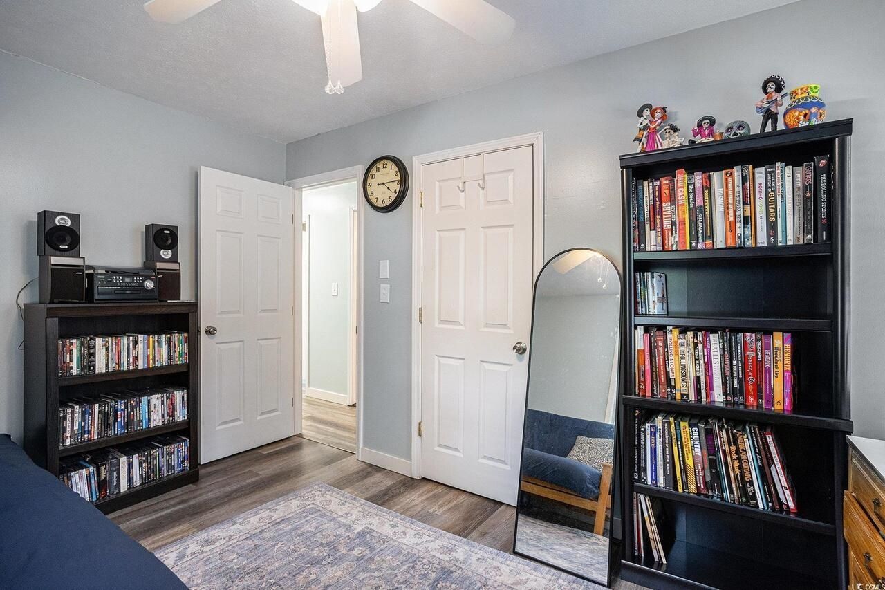 1205 King St.  Photo 11