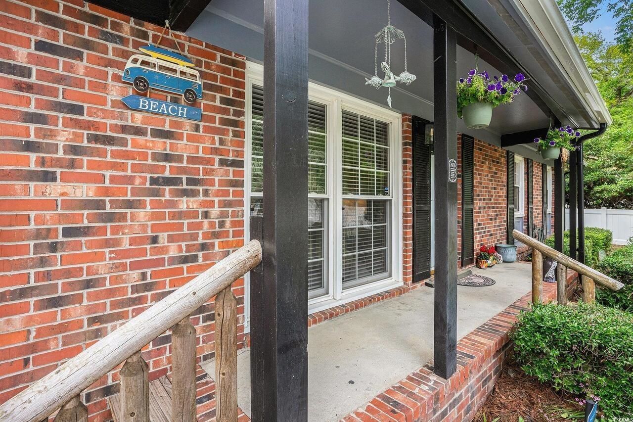 1205 King St.  Photo 16