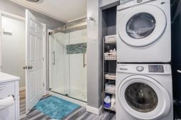 1205 King St.  photo 4