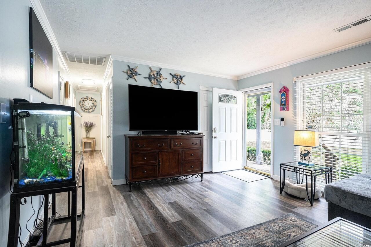 1205 King St.  Photo 7