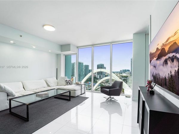 1040 Biscayne Blvd, Unit 1905, Miami, FL 33132