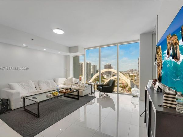 1040 Biscayne Blvd , Unit 1905, Miami, FL 33132