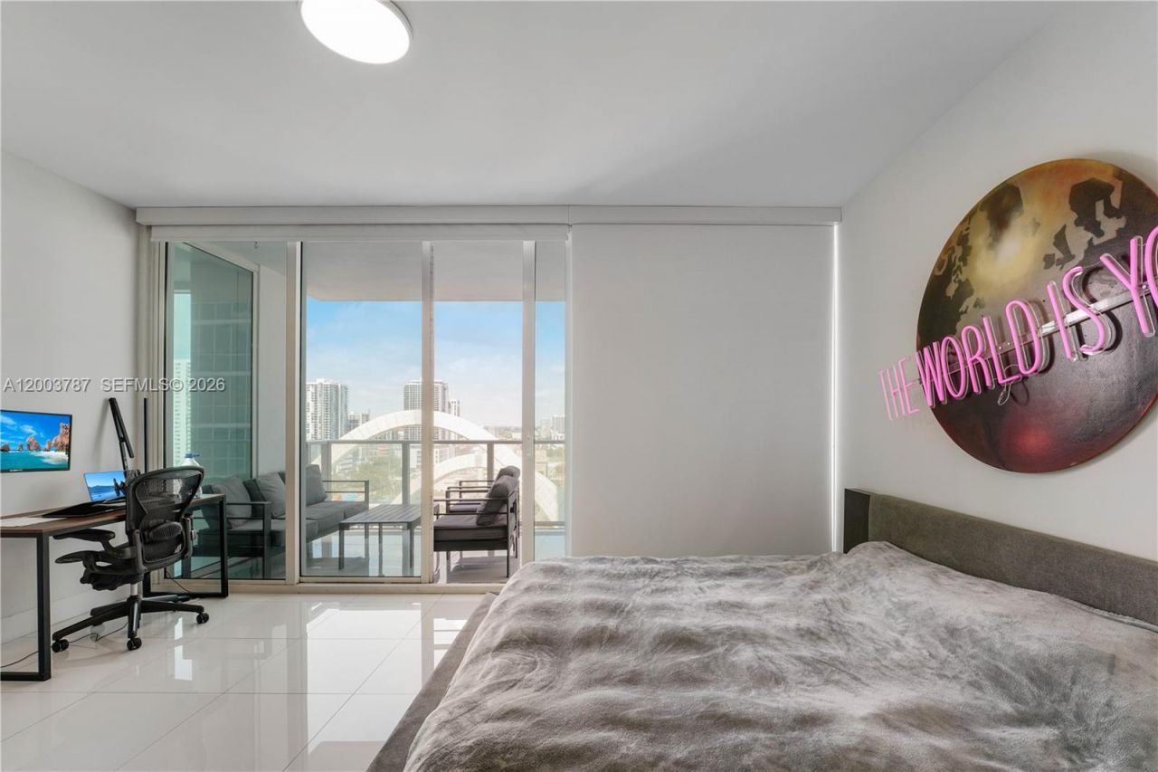 1040 Biscayne Blvd, Unit 1905, Miami, FL 33132 Photo
