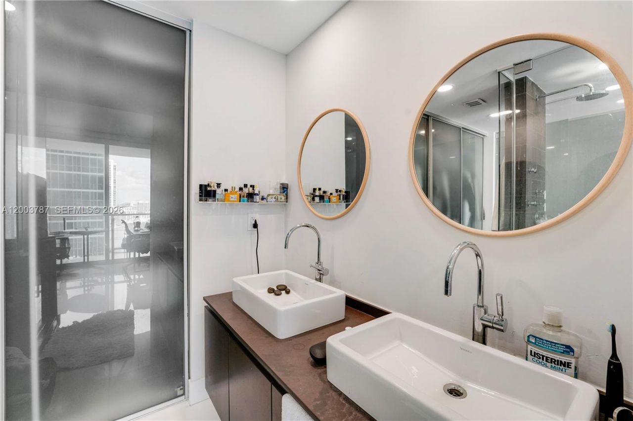 1040 Biscayne Blvd, Unit 1905, Miami, FL 33132 Photo