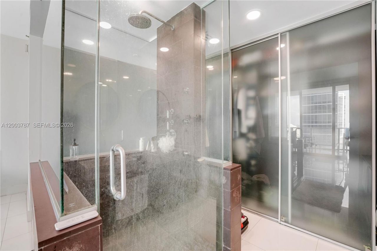 1040 Biscayne Blvd, Unit 1905, Miami, FL 33132 Photo