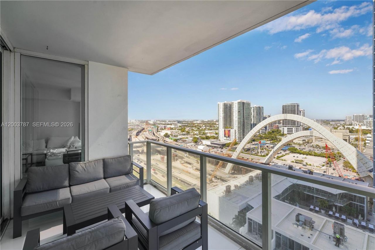 1040 Biscayne Blvd, Unit 1905, Miami, FL 33132 Photo