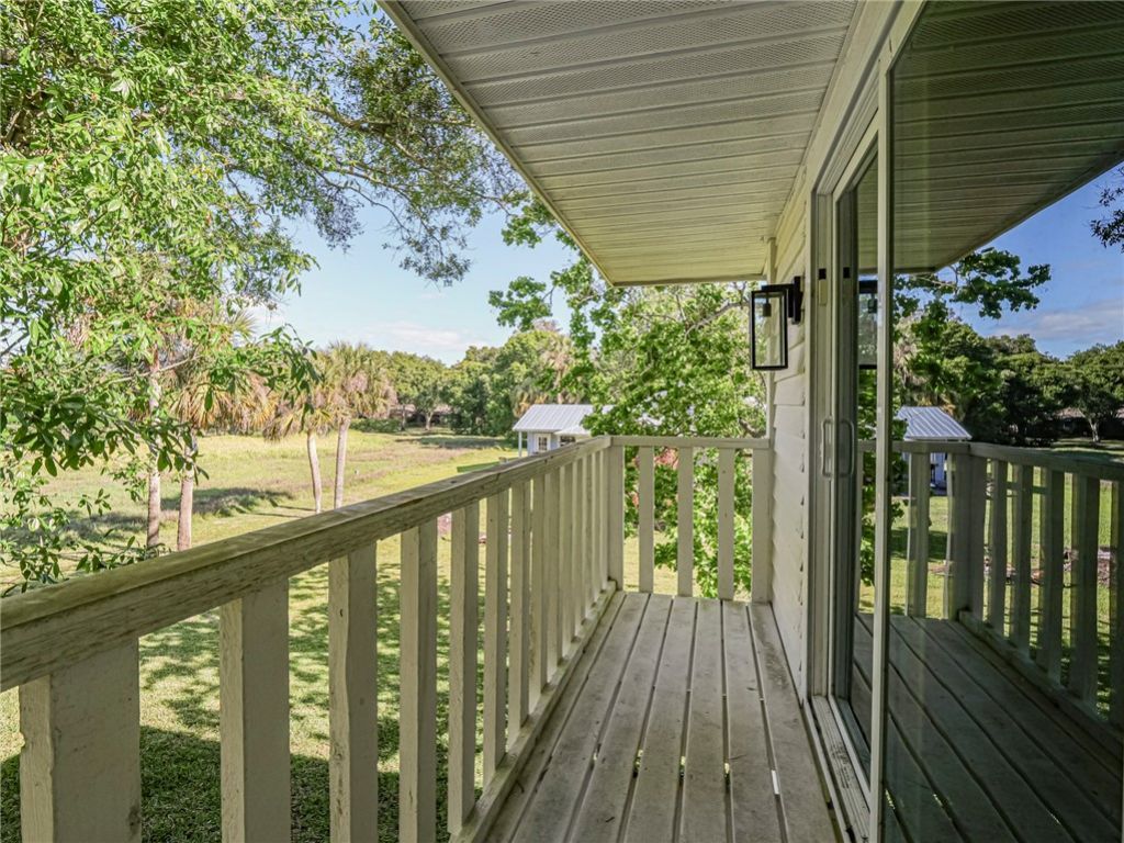 605 40th Avenue Sw, Vero Beach, FL 32968 Photo